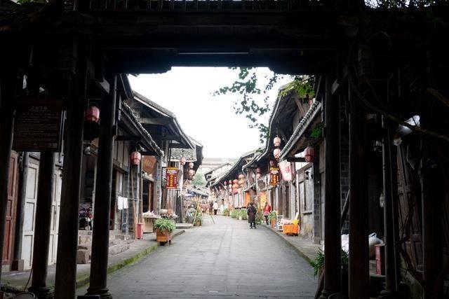 龙诚职业培训学校因戍校区-解决你疑问的新去处